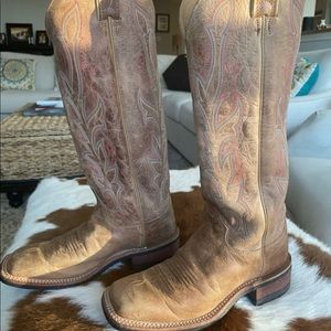 Womens Justin Boots. Size 6